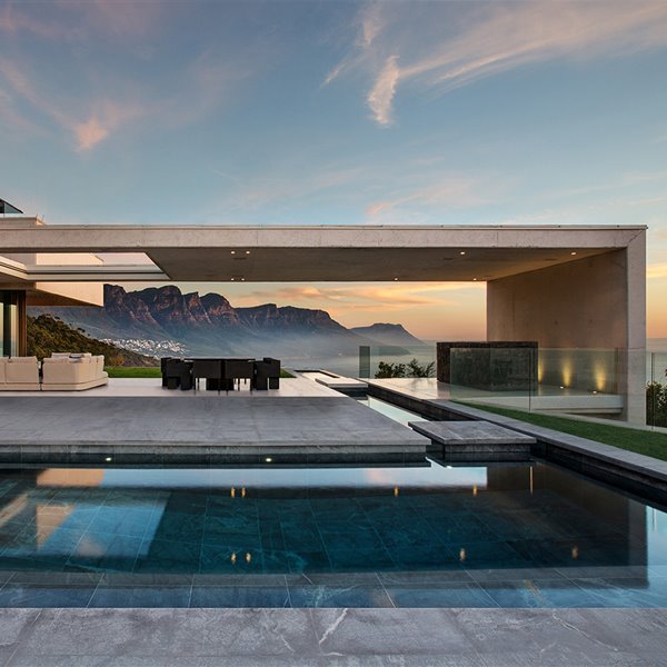Desde esta casa de hormigón se disfrutan las mejores vistas de Ciudad del Cabo en Sudáfrica