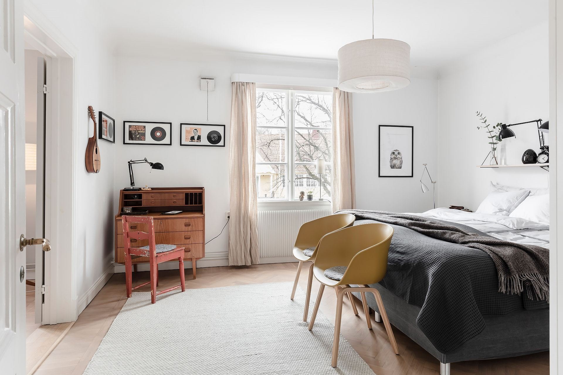 Piso con decoracion nordica dormitorio