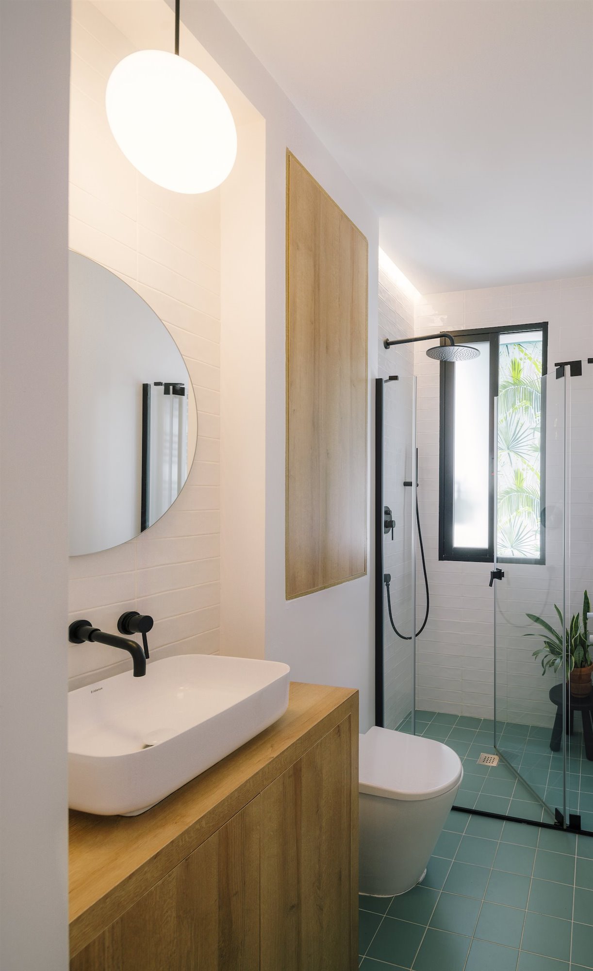 1 baño piso embajadores