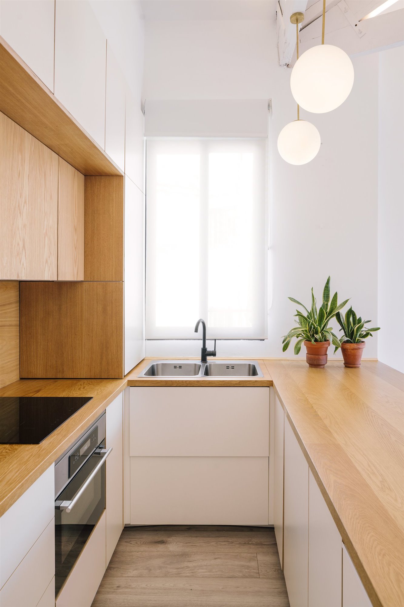 1.detalle cocina piso embajadores