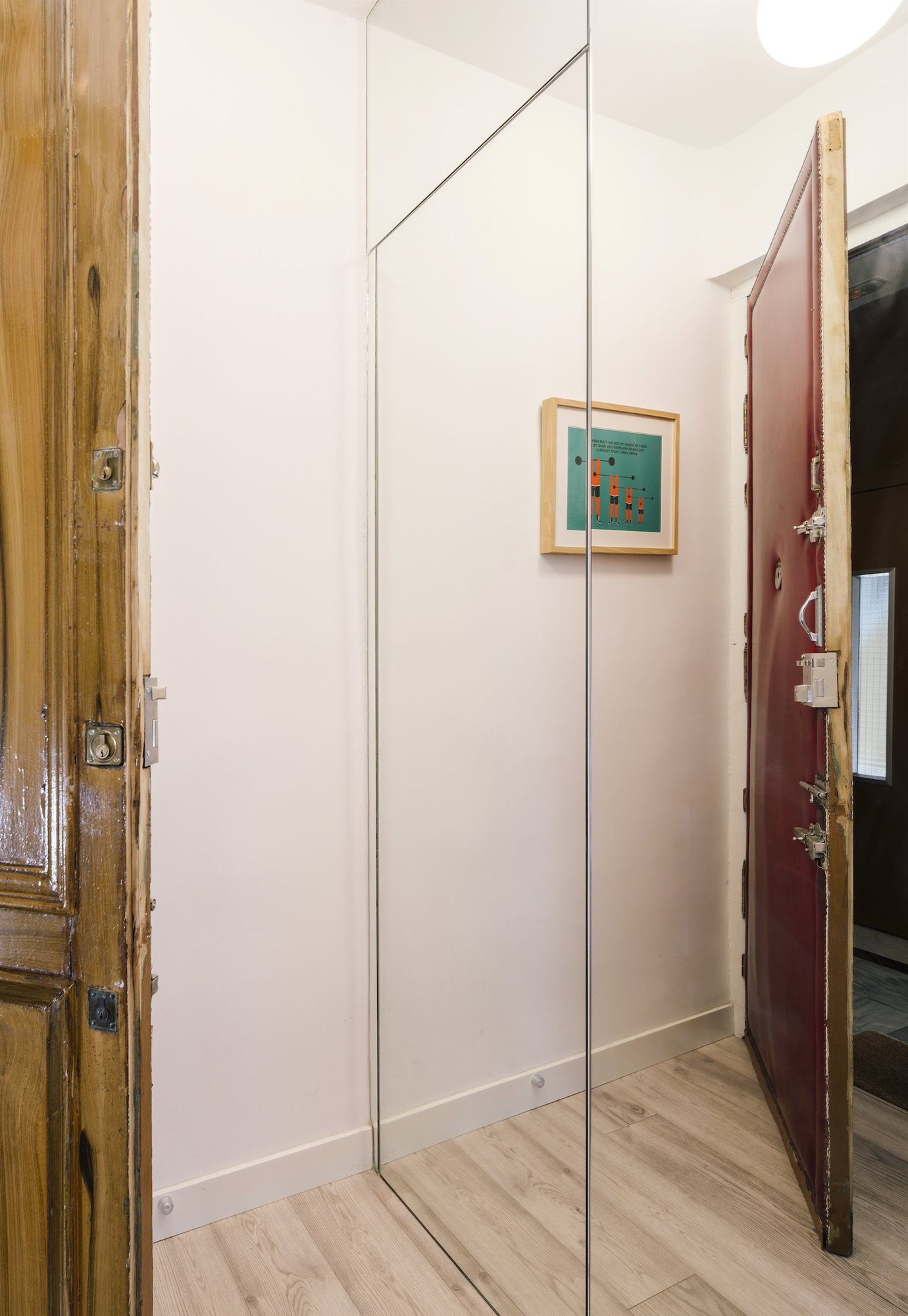 1puerta de entrada piso en embajadores