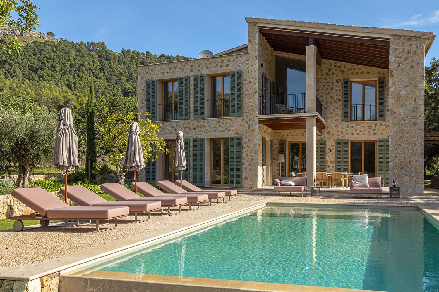 casa son grua mallorca terraza con piscina
