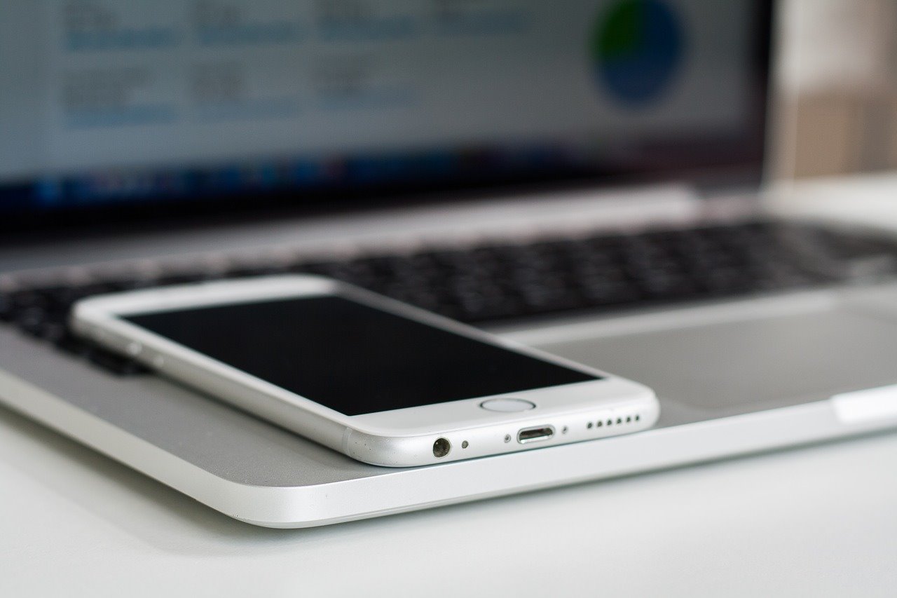 POrtatil y Iphone