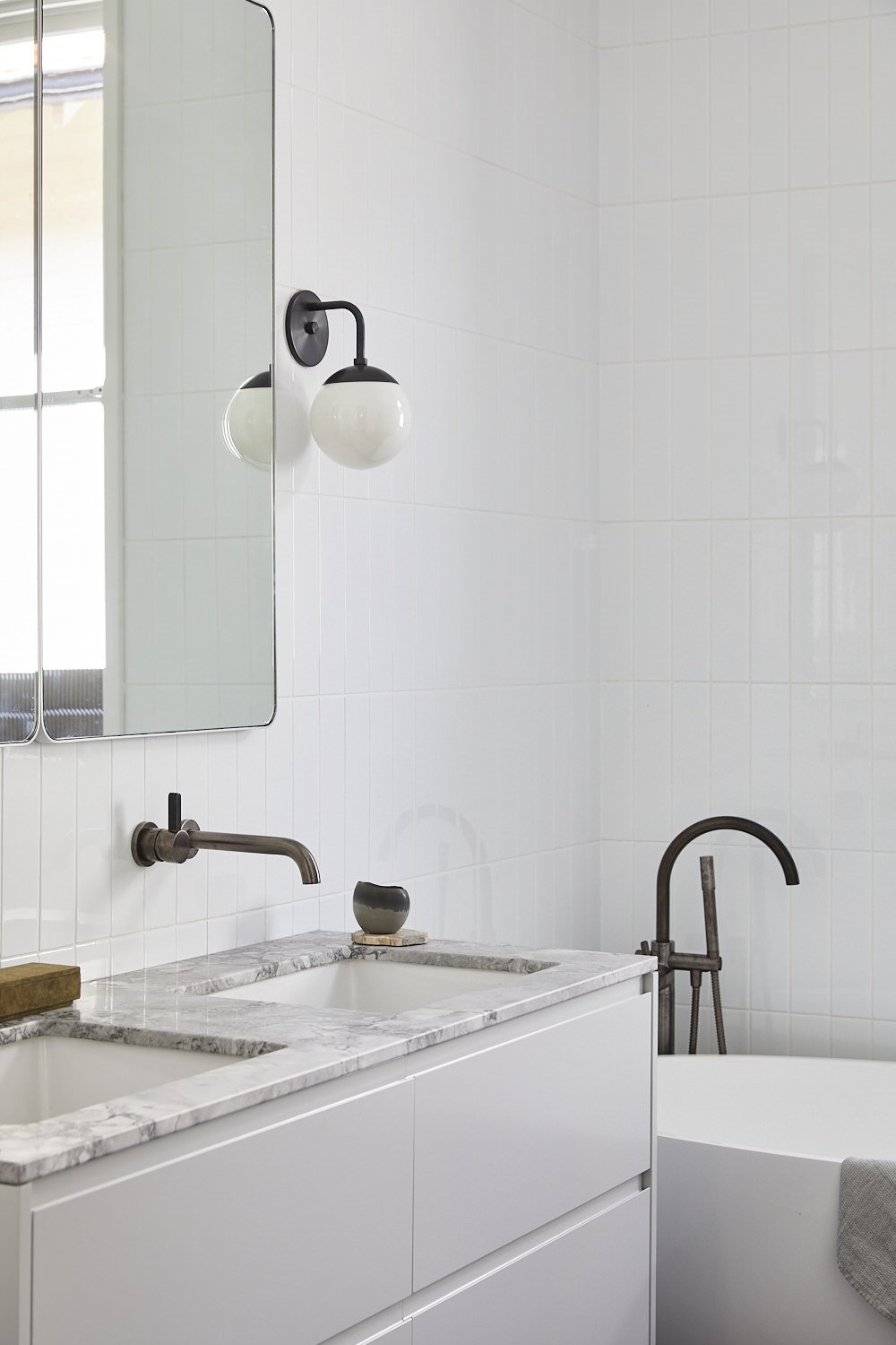 Casa en Australia moderna del arquitecto Daniel Boddam baño lavamanos