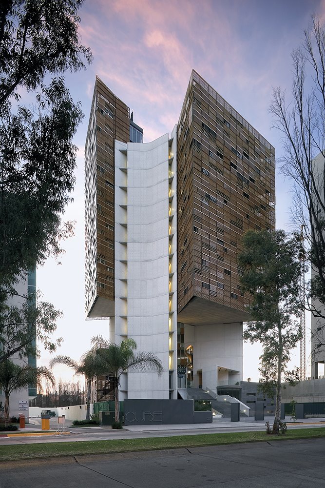 carme pinós Torre de oficinas Cube Exterior Duccio Malagamba