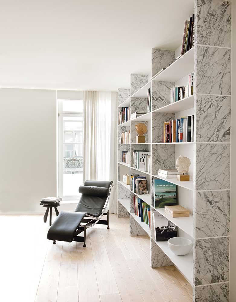 libreria-de-marmol-para-una-casa-en-orden