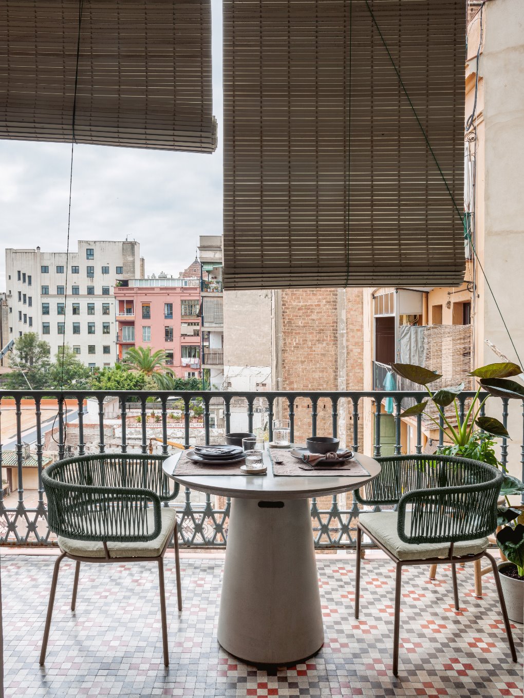 La cómoda silla Nadin, perteneciente a la colección For City Lovers, es uno de los muchos productos que Kave Home ya ha puesto a la venta tanto en su tienda online como en sus establecimientos físicos.