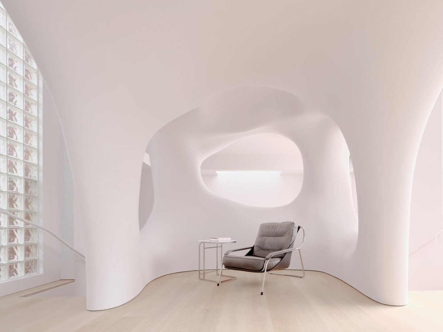 Casa en california con paredes organicas de color blanco rincon