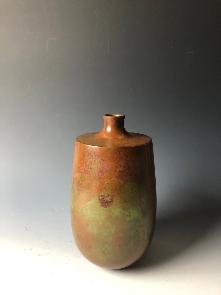 jarrón original japonés de cobre hecho a mano