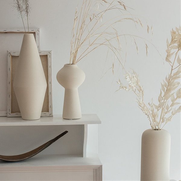 Estos son los 10 jarrones y macetas imperfectos que necesitas para decorar tu casa con estilo wabi sabi