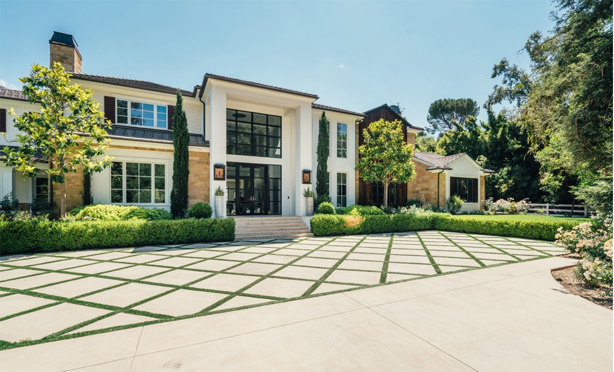 fachada-de-la-mansion-de Madonna en Los Angeles