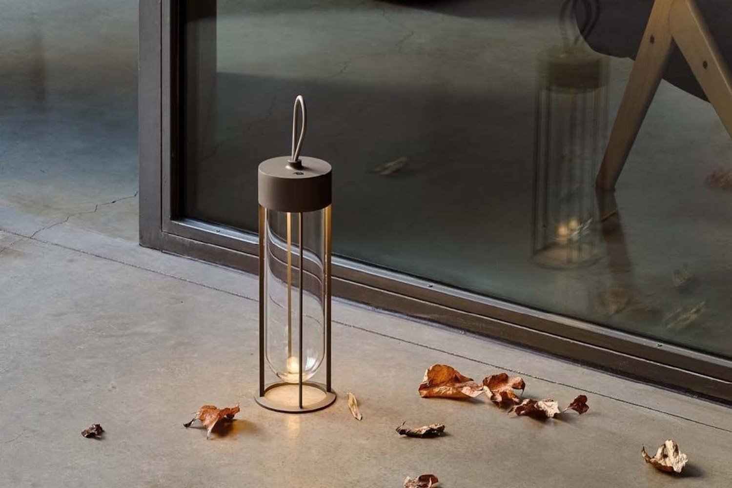 Lámpara moderna portátil exterior Flos In Vitro Unplugged