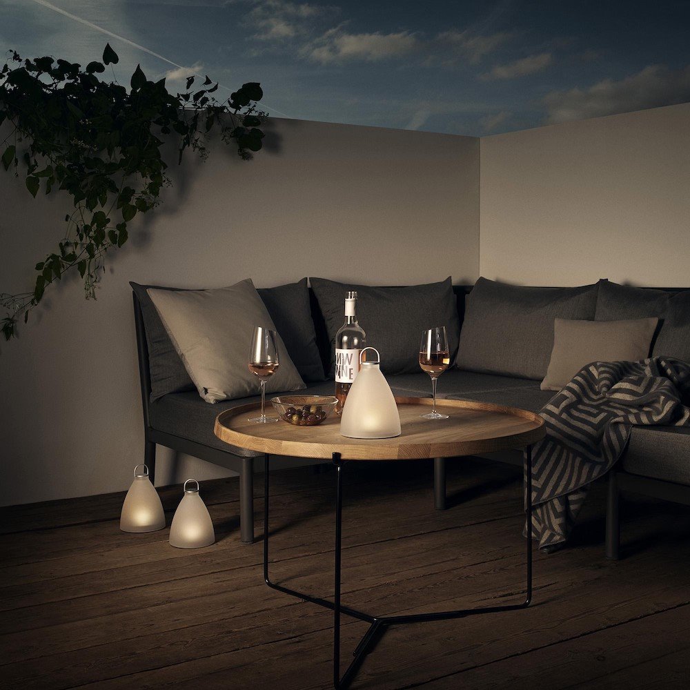 Lámpara portátil moderna de exterior Eva Solo Sunlight Bell
