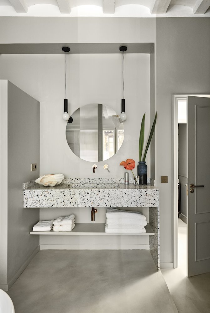 Elige espejos redondos para un baño más actual y elegante  Espejos para  baños modernos, Espejos para baños, Diseño de baños