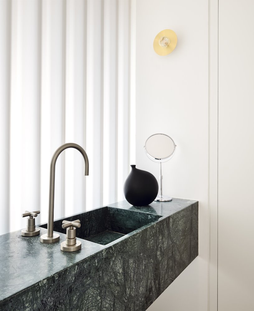 Espejo de aumento de mesa baño