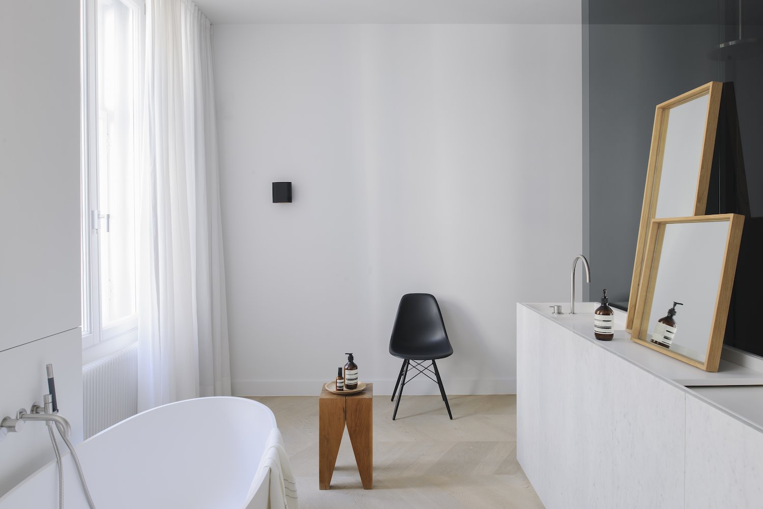 Espejos modernos de madera sin colgar baño