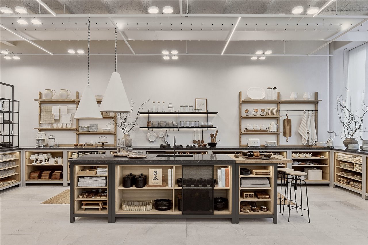 La zona de cocina apuesta por los materiales naturales