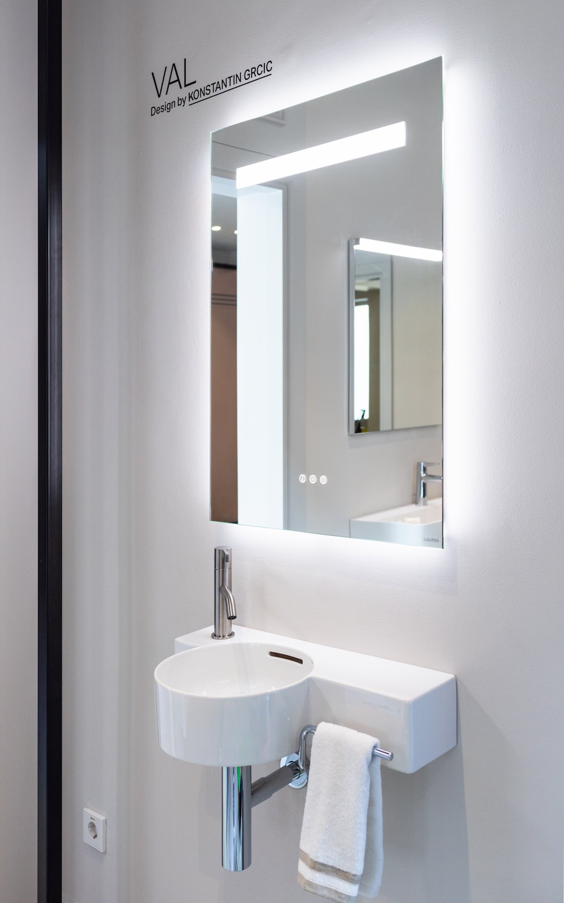 La colección Val, diseñada por Konstantin Grcic, se amplía incorporando nuevos lavabos compactos para espacios de pequeñas dimensiones.