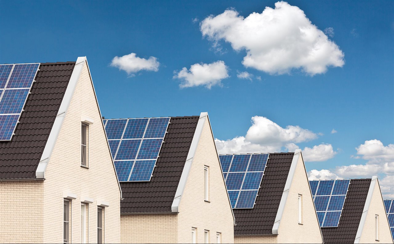 Un sistema de acreditación certificará que los instaladores de sistemas fotovoltaicos domésticos cumplen con unos requisitos de calidad.
