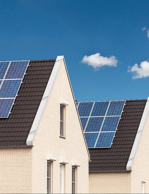 Si quieres consumir energía solar en casa, confía en los mejores instaladores