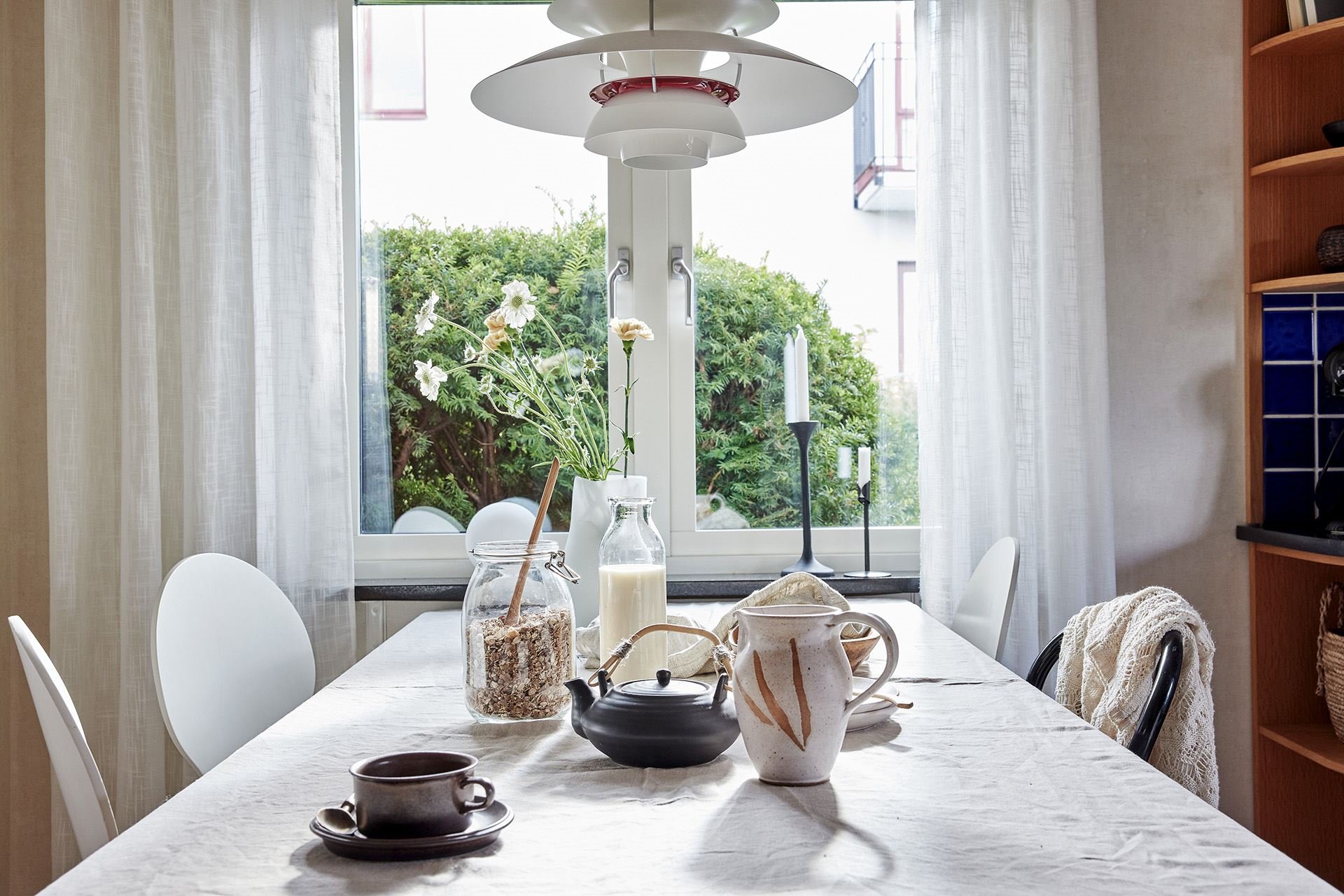 Casa en el campo con decoracion nordica comedor