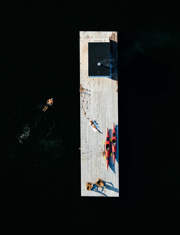 La sauna flotante en la que disfrutar de unas vacaciones con distancia de seguridad garantizada