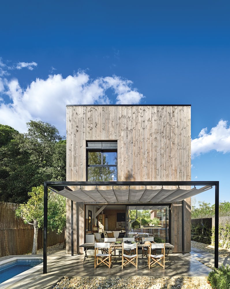 Porche con pergola plegable