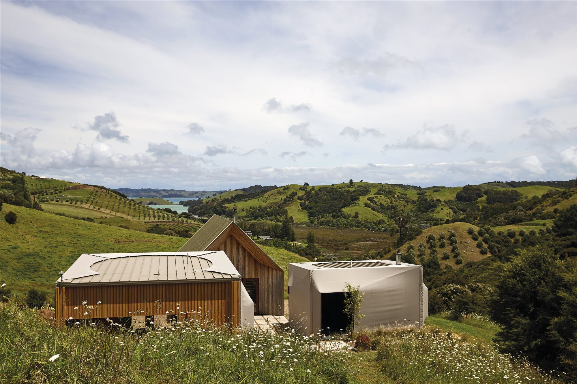 Casa en la isla de Waiheke diseñada por Cheshire Architects