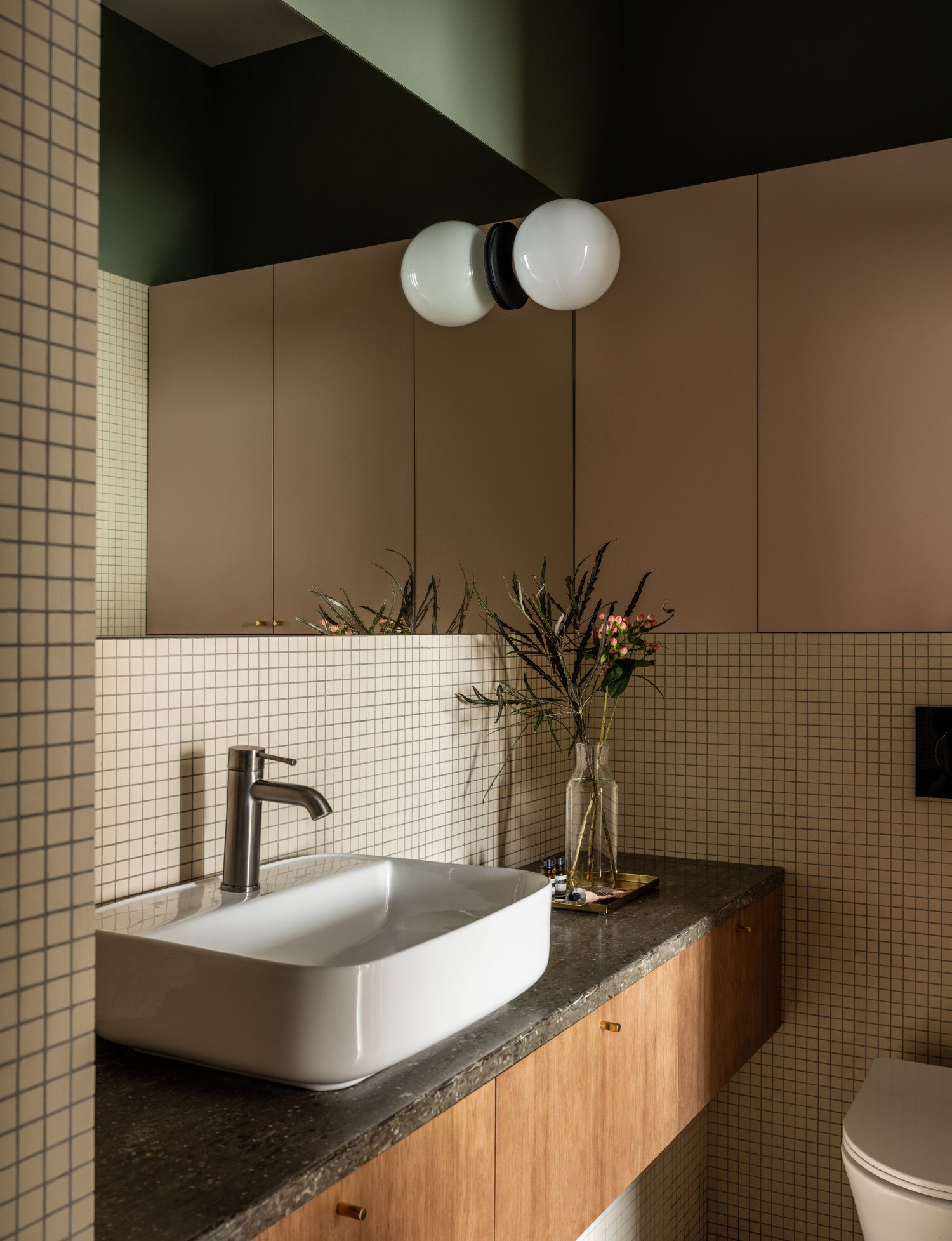 Piso moderno totalmente reformado en Moscu baño