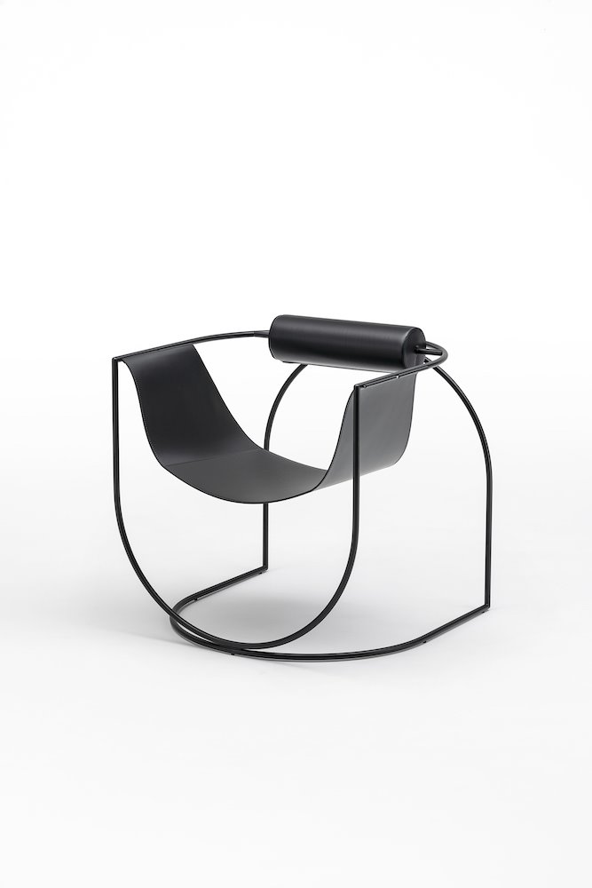 Lemni conjuga la modernidad de su diseño con la tradición de la comodidad de los muebles de interior