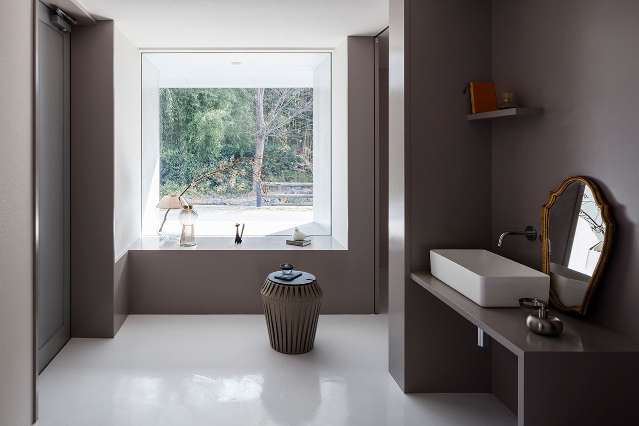 Casa moderna con decoracion de estilo minimalista en japon baño