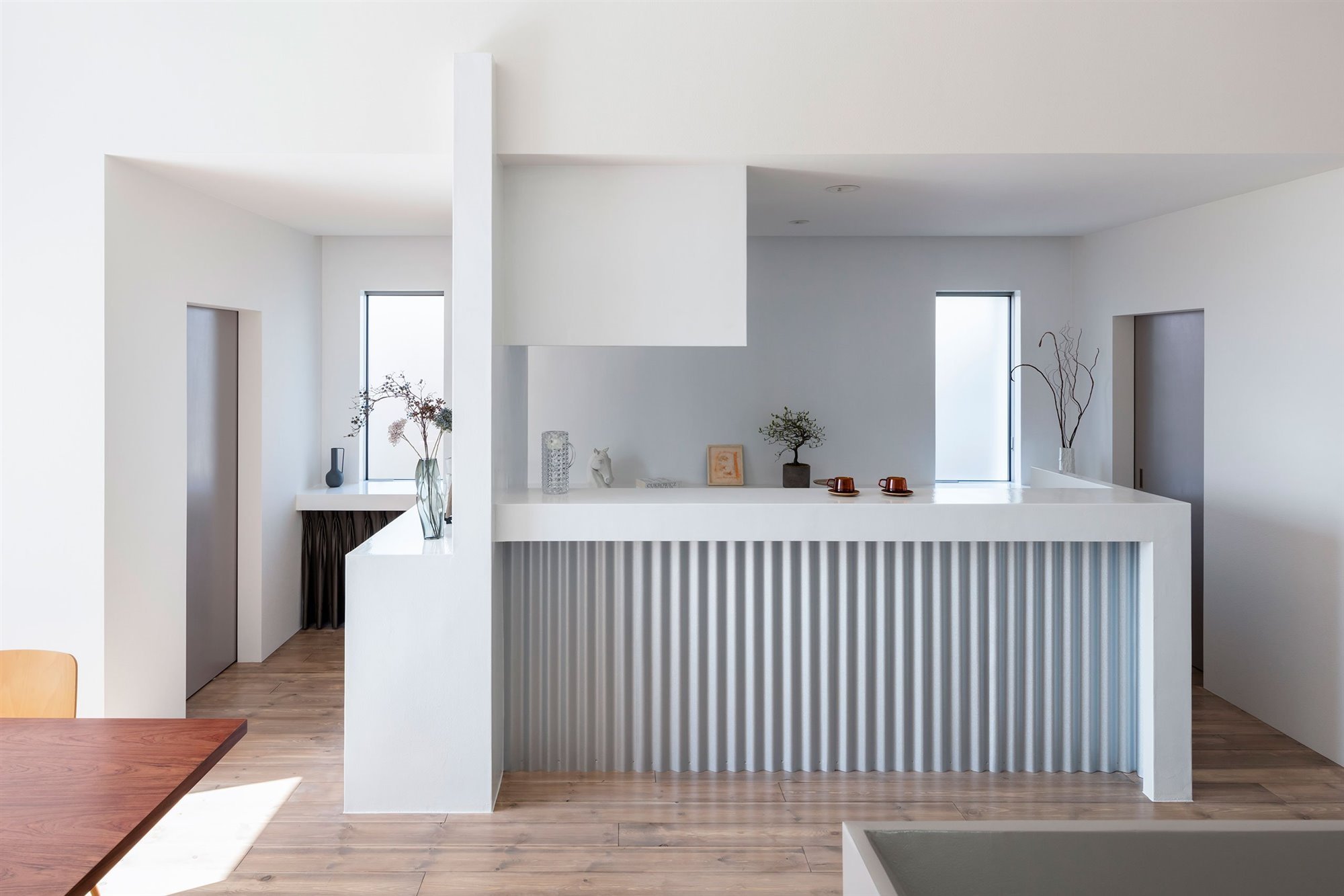 Casa moderna con decoracion de estilo minimalista en japon cocina en isla