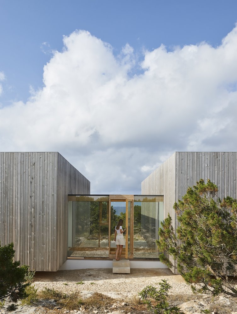 Jardin exterior de una casa en Menorca. La terraza