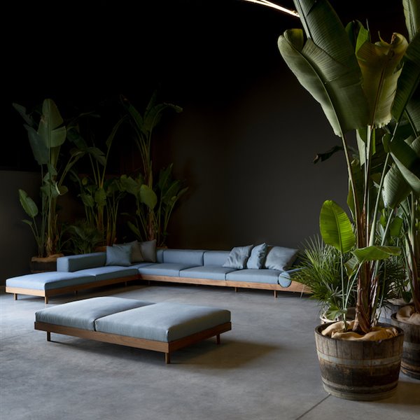 Entramos en el nuevo showroom de la sede de la firma Living Divani 