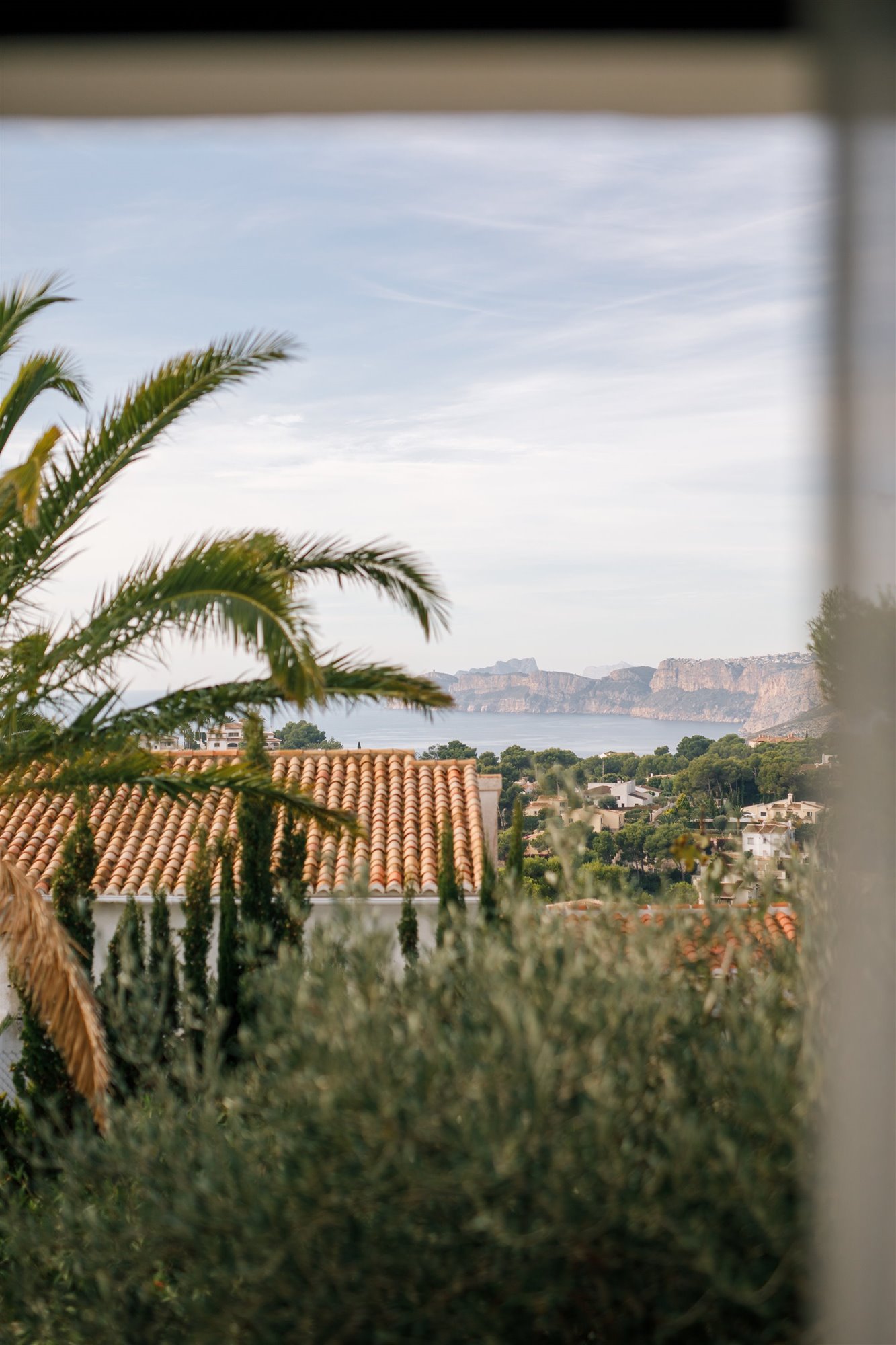 Casa moderna mediterránea con piscina vistas al mar