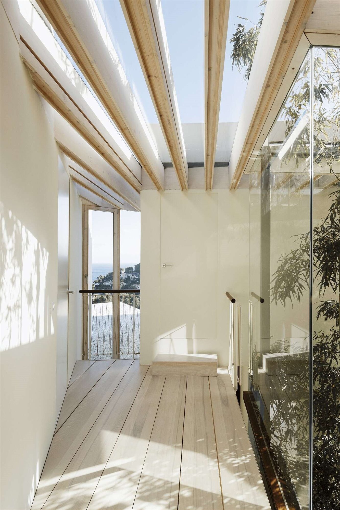 Casa de piedra en Mallorca suelos de madera