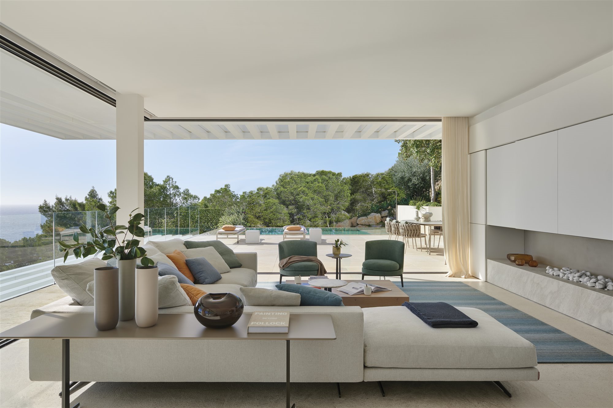 Casa moderna con vistas a la playa en Malloraca exterior con piscina