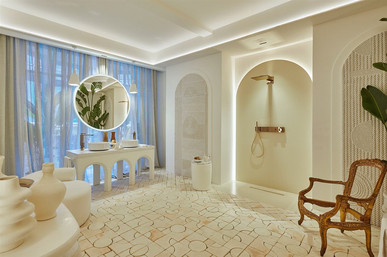 Espacio Oasis (Ait Mansour) de Raúl Martins en colaboración con Axor, en el que se han utilizado nuevos colores de la superficie Silestone® de próximo lanzamiento.