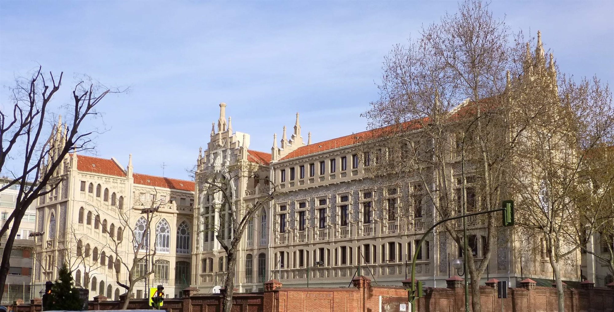 Colegio nuestra señora del pilar. Colegio Nuestra Señora del Pilar