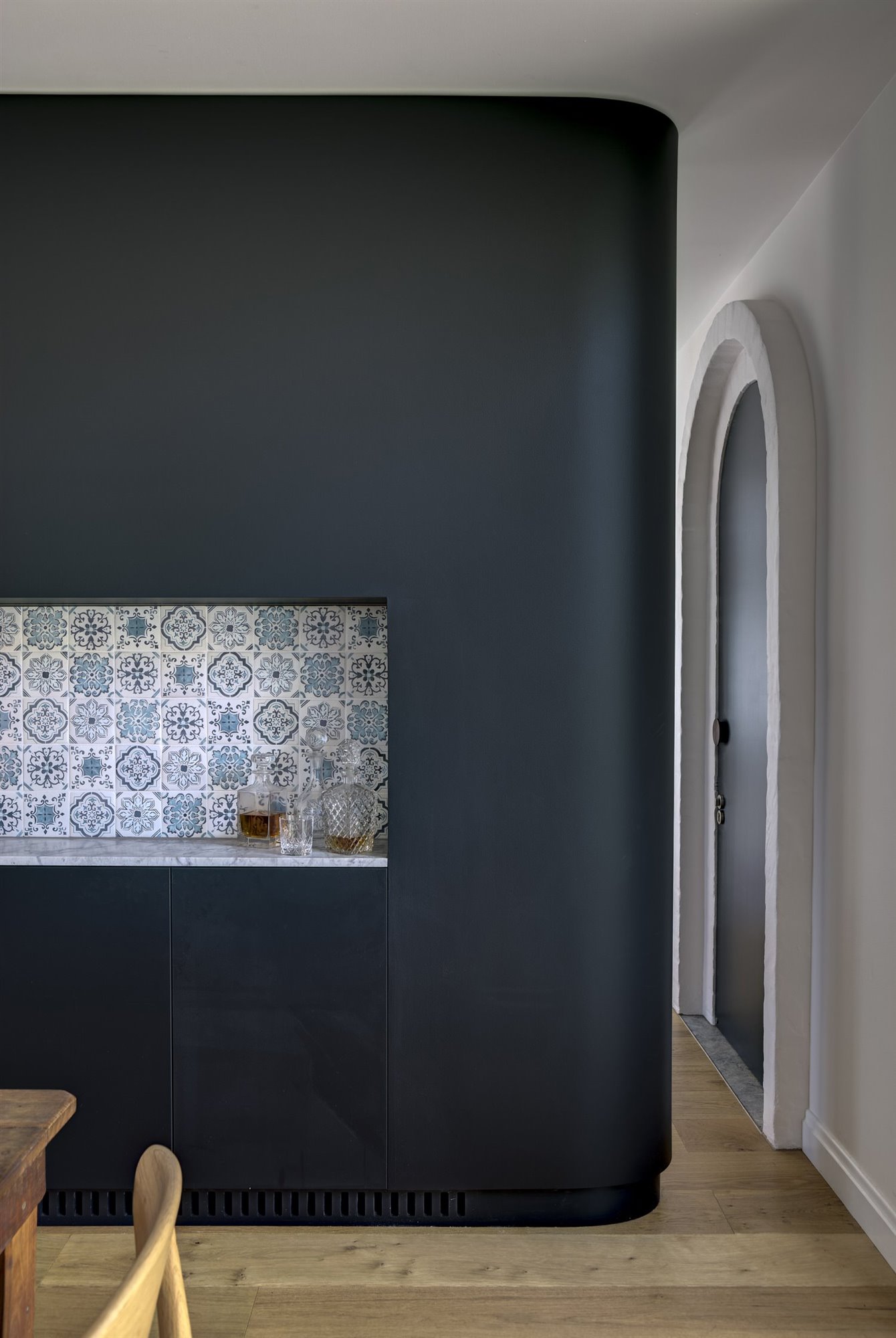 Casa en Australia con fachada blanca cocina