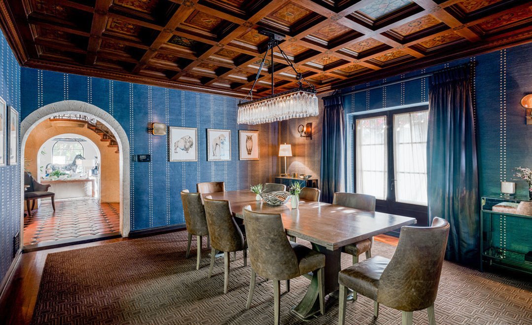 casa-en-los-angeles-del-actor-leonardo-dicaprio-comedor