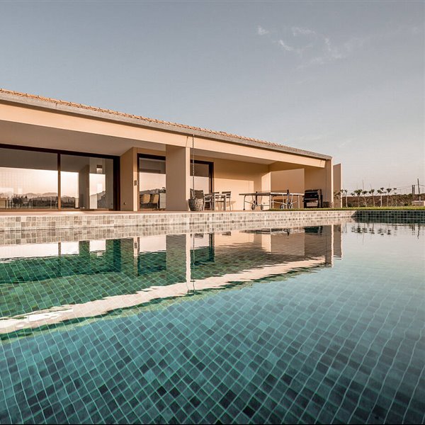 Casa de campo moderna en Mallorca piscina
