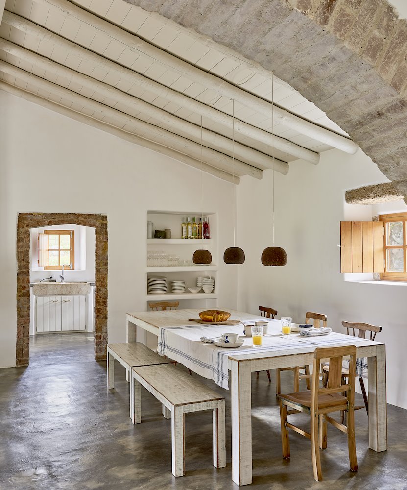 Casa moderna estilo rústico comedor