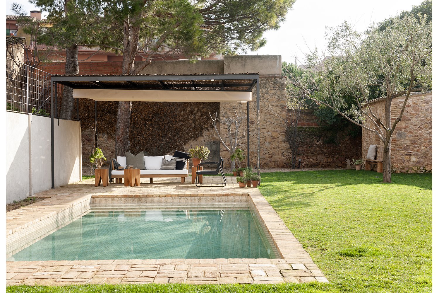 Las mejores ideas para decorar el jardín de tu casa de campo con