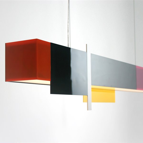 La lámpara Mondrian de MOKKI es un luminoso homenaje al arte abstracto