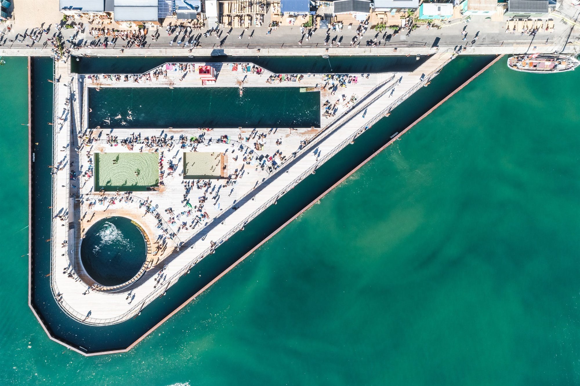 Piscinas de Bjarke Ingels en Aarhus. BIG, en Aarhus
