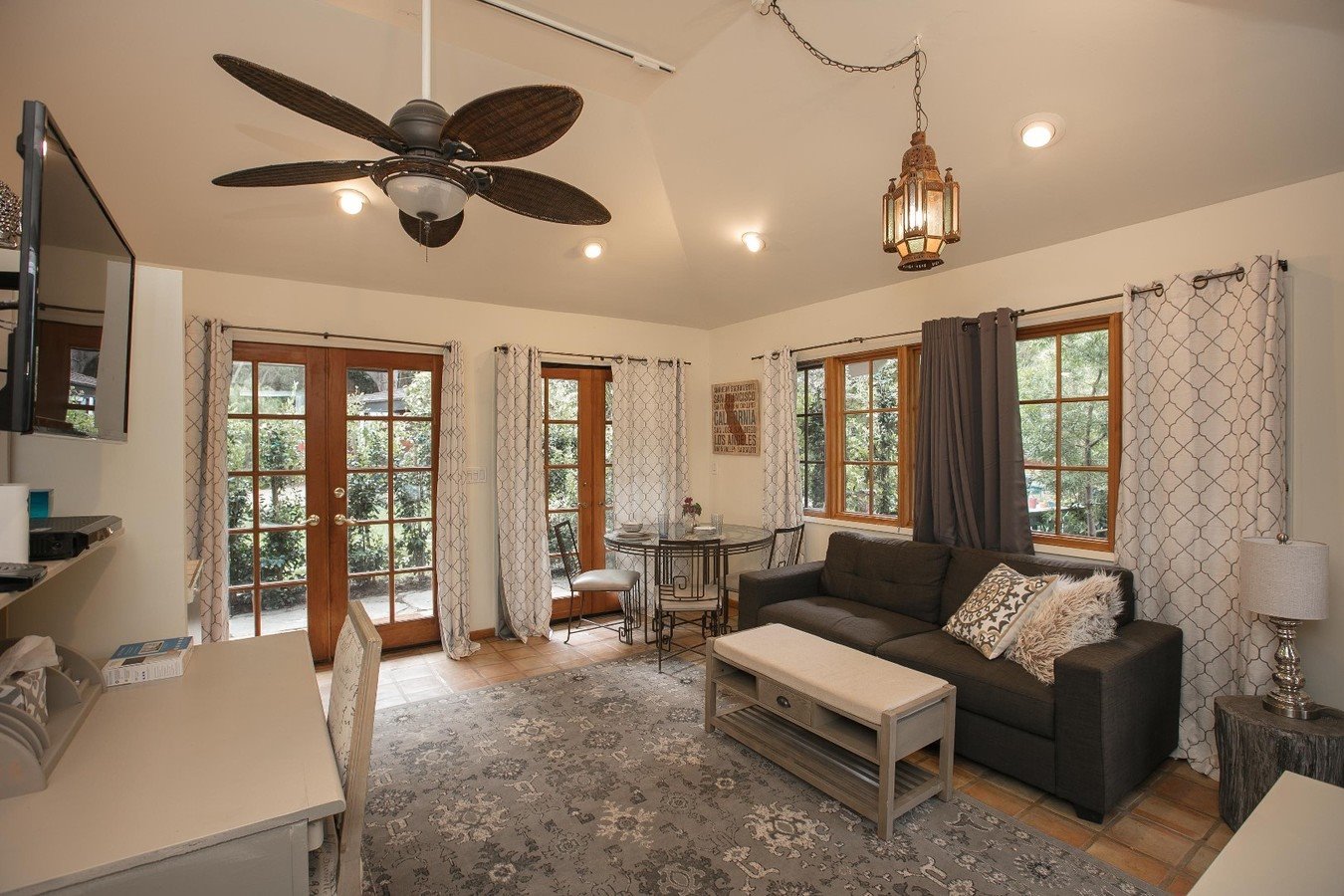 Casa del actor Bradley Cooper salon