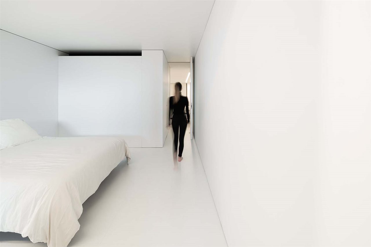 Según el reconocido crítico de arquitectura estadounidense David Cohn, los diseños de Fran Silvestre "tienen una cualidad de ingravidez sin esfuerzo que es casi futurista".