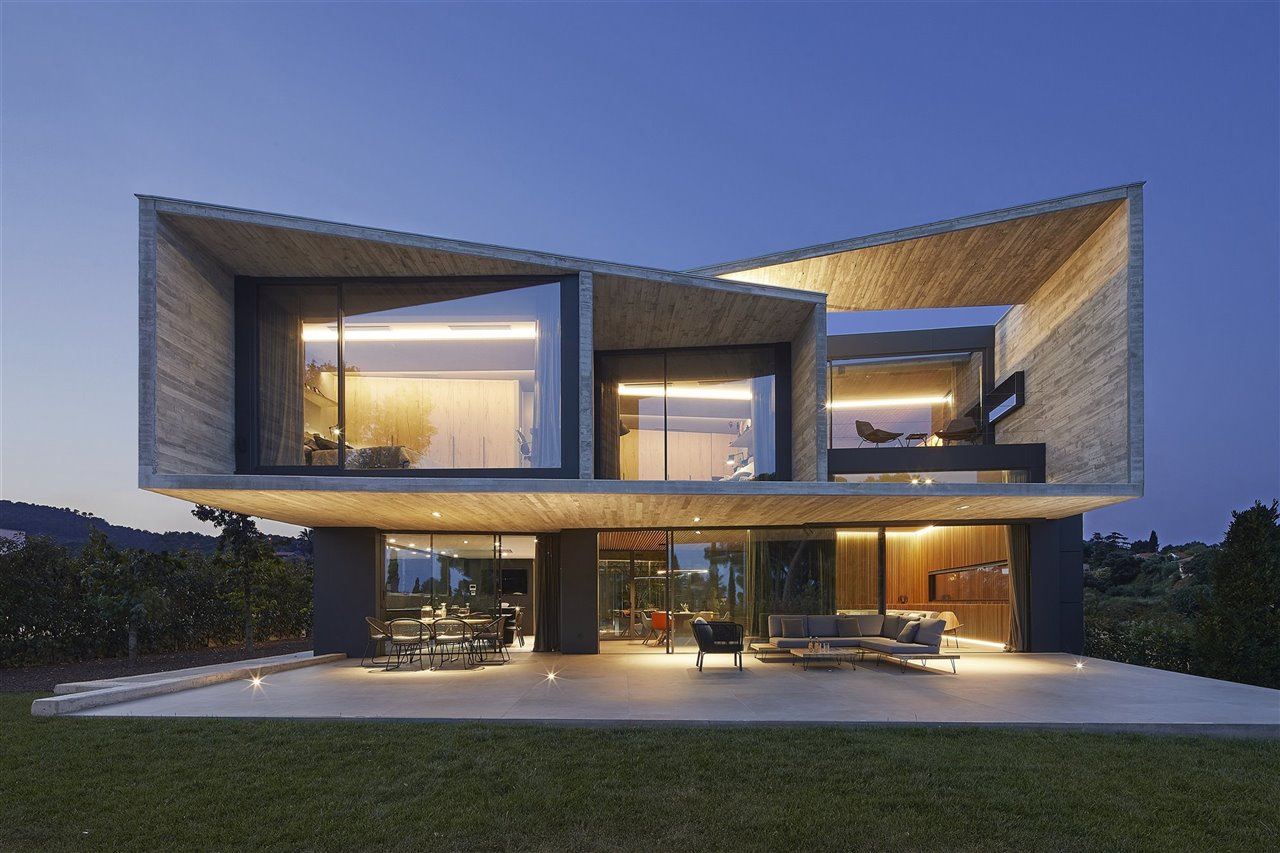 La estructura de hormigón de esta casa de Folch Arquitectes es muy singular constructivamente.