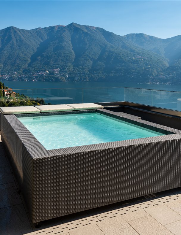 La piscina Laghetto Playa de AstralPool transforma tu casa en un remanso de paz